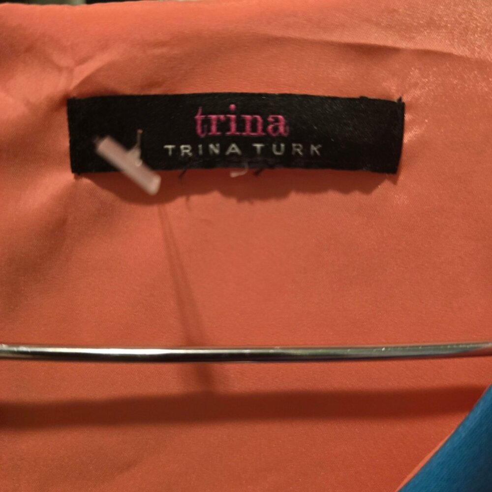 Trina by Trina Turk Coral Lily Sleeveless Floral V Neck Spring Shift Dress, XL - Picture 5 of 6